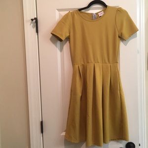 Small Lularoe mustard Amelia dress